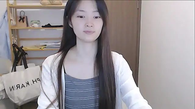 Snapshot of Mimi-cnbaby chatting on June 2026 02:06:01 PM Mimi-cnbaby online show from June 2026 02:06:01 PM