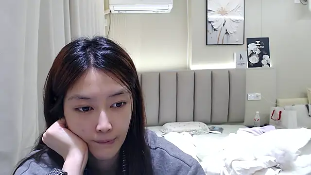 Mimi-cnbaby online show from October 2025 01:32:02 PM