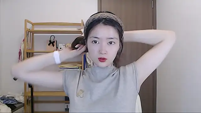 Snapshot of Mimi-cnbaby chatting on April 2026 01:23:01 PM Mimi-cnbaby online show from April 2026 01:23:01 PM