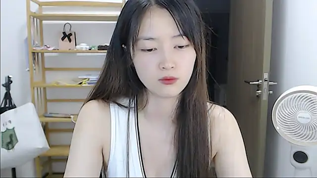 Snapshot of Mimi-cnbaby chatting on May 2026 02:25:01 PM Mimi-cnbaby online show from May 2026 02:25:01 PM