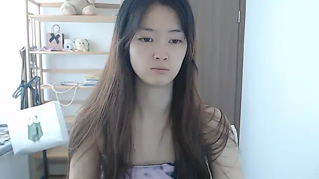 Snapshot of Mimi-cnbaby chatting on May 2026 07:02:01 AM Mimi-cnbaby online show from May 2026 07:02:01 AM