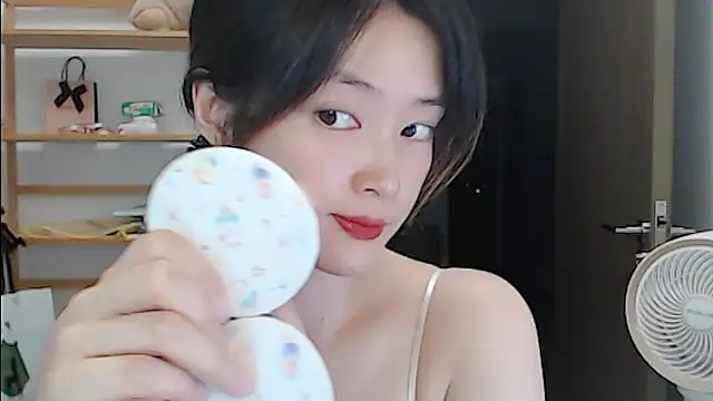 Snapshot of Mimi-cnbaby chatting on May 2026 12:36:01 PM Mimi-cnbaby online show from May 2026 12:36:01 PM