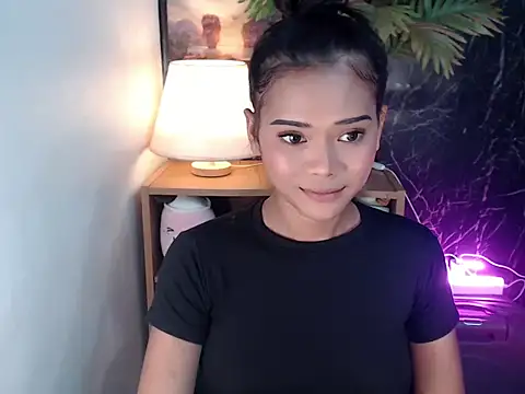ur holly lexie online show from September 2025 07:02:02 AM