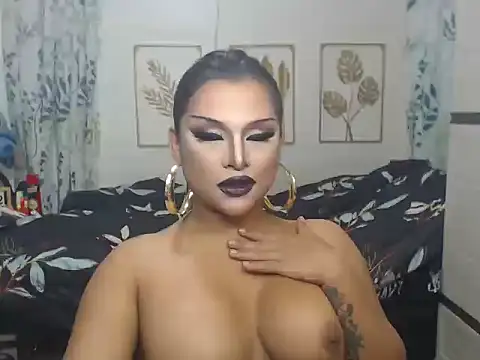 Snapshot of GoddessOFALLx chatting on August 2026 11:25:01 PM GoddessOFALLx online show from August 2026 11:25:01 PM