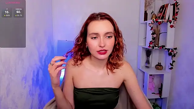 Elis Cherry online show from October 2025 02:02:01 AM