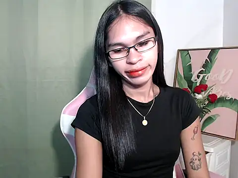 sexloverxxz online show from October 2025 10:18:02 AM