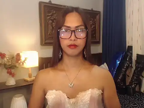 Nathalieheartt online show from June 2026 02:20:02 AM