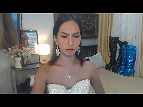 Nathalieheartt online show from November 2025 02:11:02 AM