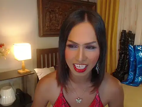 Nathalieheartt online show from October 2025 02:12:01 AM