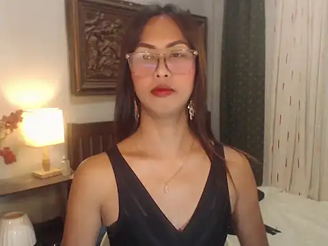 Nathalieheartt online show from July 2026 01:34:01 PM