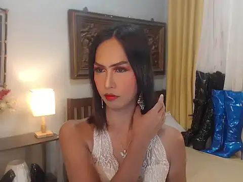 Nathalieheartt online show from November 2025 01:33:02 AM