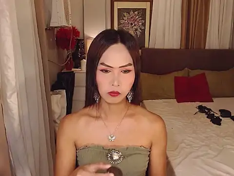 Nathalieheartt online show from April 2026 03:24:02 AM