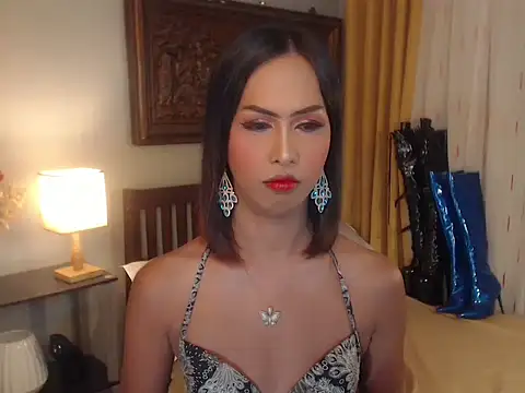 Nathalieheartt online show from October 2025 02:35:02 AM