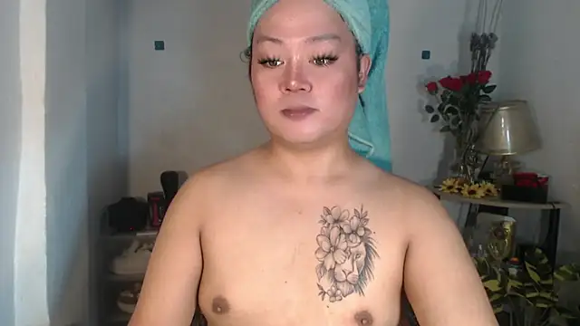 Snapshot of YourSweet-mich chatting on November 2025 11:10:01 AM YourSweet-mich online show from November 2025 11:10:01 AM