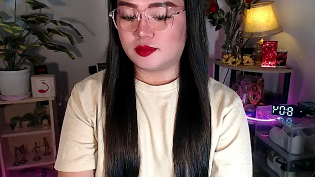 Snapshot of YourSweet-mich chatting on October 2025 12:05:02 PM YourSweet-mich online show from October 2025 12:05:02 PM