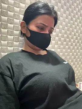 Hot Jaanvi  online show from June 2026 04:32:01 AM
