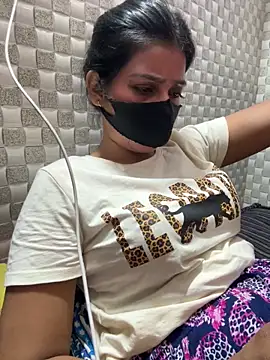 Hot Jaanvi  online show from May 2026 05:40:02 PM
