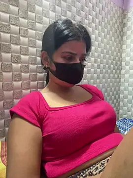 Hot Jaanvi  online show from June 2026 06:18:02 PM
