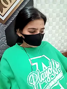 Snapshot of Hot_Jaanvi_ chatting on November 2025 04:33:02 PM Hot Jaanvi online show from November 2025 04:33:02 PM