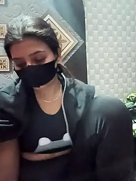 Snapshot of Hot_Jaanvi_ chatting on December 2025 04:06:02 PM Hot Jaanvi online show from December 2025 04:06:02 PM