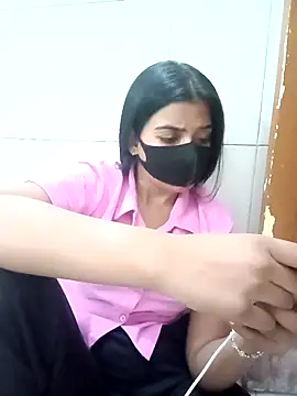 Snapshot of Hot_Jaanvi_ chatting on October 2025 06:09:02 PM Hot Jaanvi online show from October 2025 06:09:02 PM