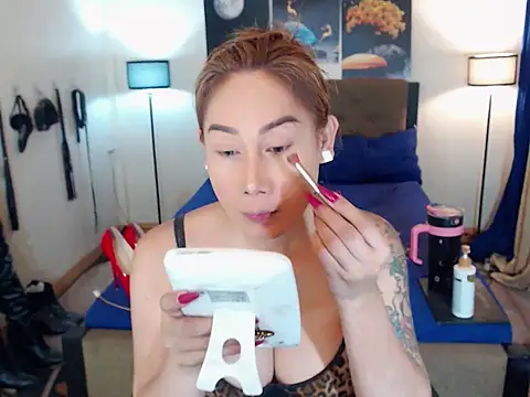 Allysonevanns online show from February 2026 06:08:01 PM