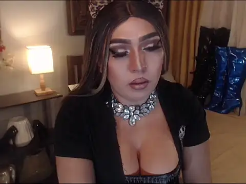 SamanthaAlmazora online show from November 2025 01:04:02 PM