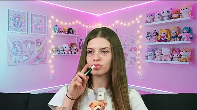 sukie spooky online show from April 2026 08:53:01 AM