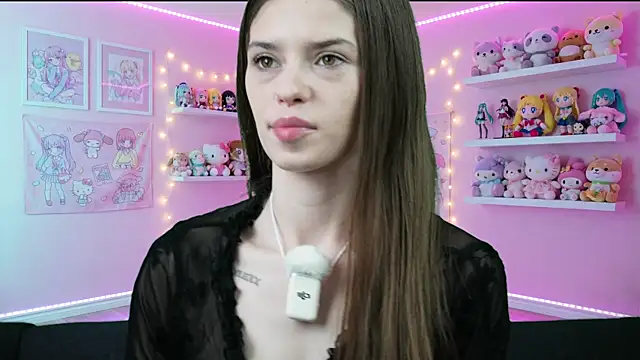 sukie spooky online show from April 2026 09:03:02 AM