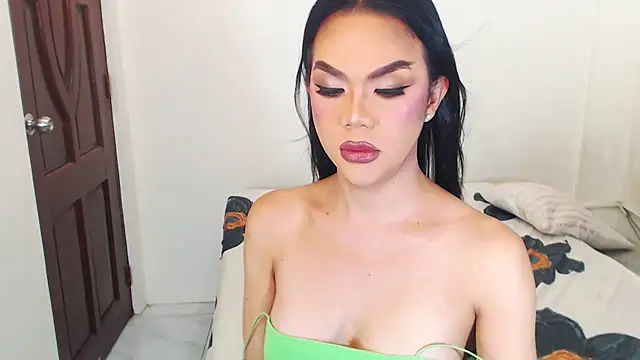 SeductiveCelina online show from November 2025 04:56:02 PM