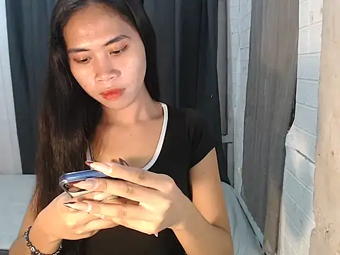 Steffi scott online show from October 2025 01:37:02 AM