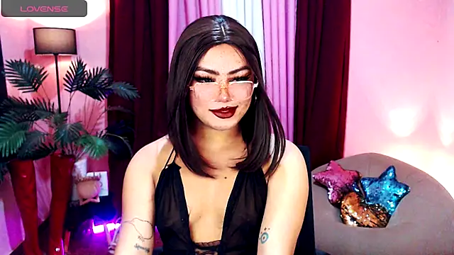 Unique Maya online show from October 2025 08:13:01 AM