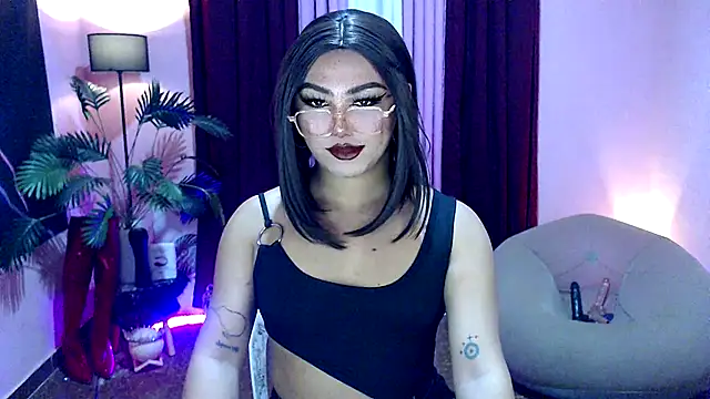 Unique Maya online show from September 2025 03:18:01 PM