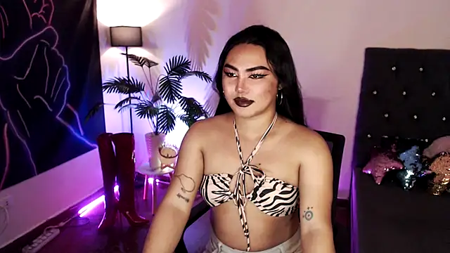 Snapshot of Unique_Maya chatting on February 2026 02:39:02 PM Unique Maya online show from February 2026 02:39:02 PM