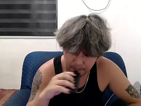 tastylicious John19 online show from November 2025 03:04:02 PM