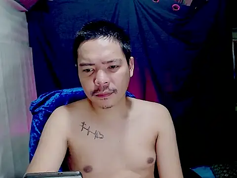 MANIACasianX online show from November 2025 09:04:02 PM