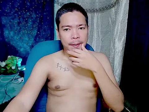 MANIACasianX online show from November 2025 11:31:01 AM