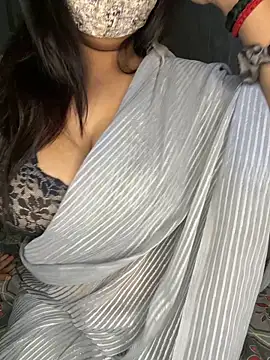 Snapshot of prisha944 chatting on December 2025 04:13:02 AM prisha944 online show from December 2025 04:13:02 AM