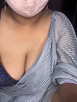 Snapshot of prisha944 chatting on October 2025 03:52:02 AM prisha944 online show from October 2025 03:52:02 AM