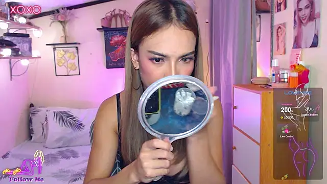 Snapshot of izabella_moore chatting on October 2025 05:29:01 AM izabella moore online show from October 2025 05:29:01 AM