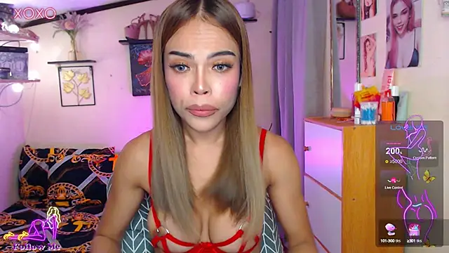 izabella moore online show from October 2025 01:20:02 AM