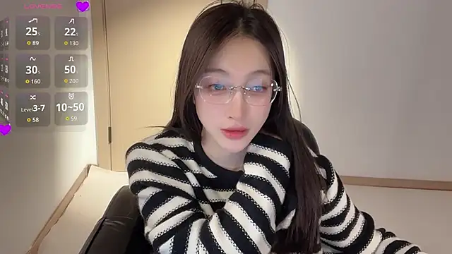 Seraphina-se online show from November 2025 11:27:01 PM