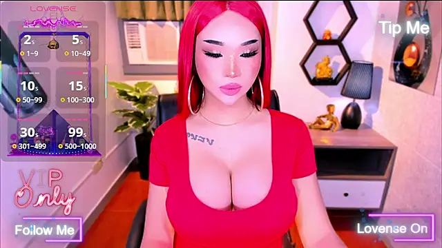 TriciaCumLoader online show from April 2026 09:11:02 PM