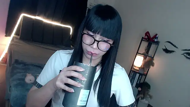 Veniceseduction online show from March 2026 01:02:01 PM