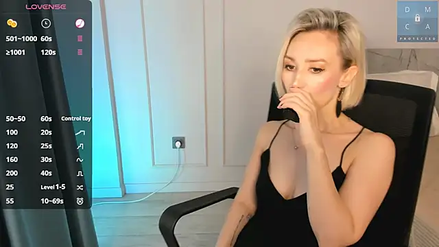 MinaDiamondd online show from November 2025 03:02:02 AM