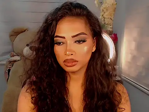 KathRouge online show from October 2025 11:55:02 AM