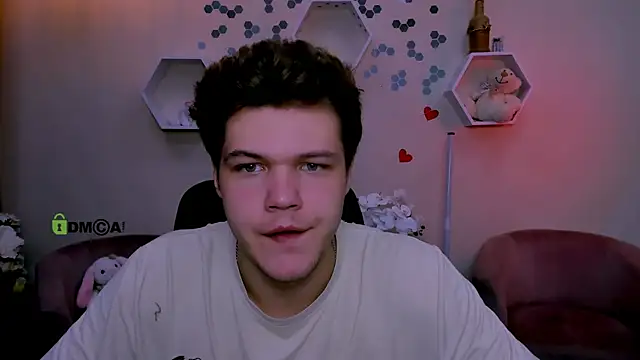 lucas long  online show from September 2025 07:09:02 PM