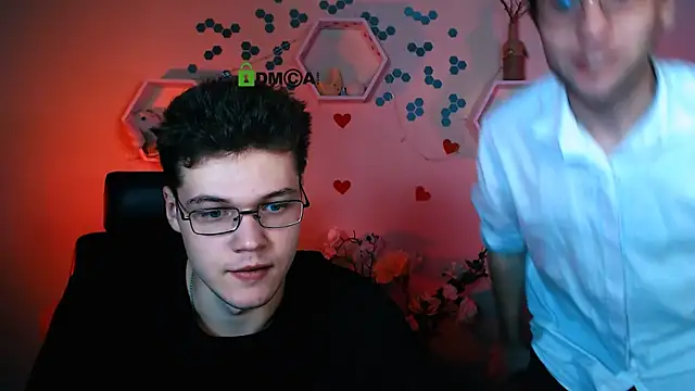 lucas long  online show from October 2025 07:48:02 PM