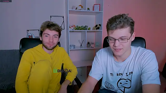 lucas long  online show from October 2025 07:25:02 PM