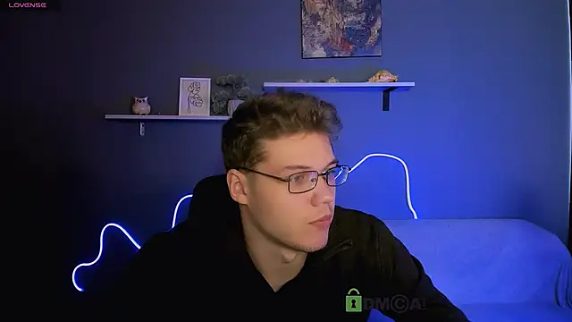 lucas long  online show from October 2025 12:29:01 PM